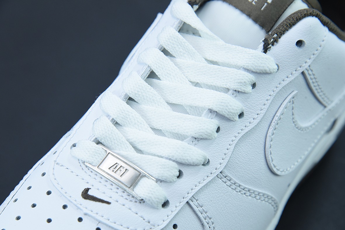 K05L3纯原 Air Force 1 Nike Low 白褐色  空军一号低帮 货号：DO5220 162