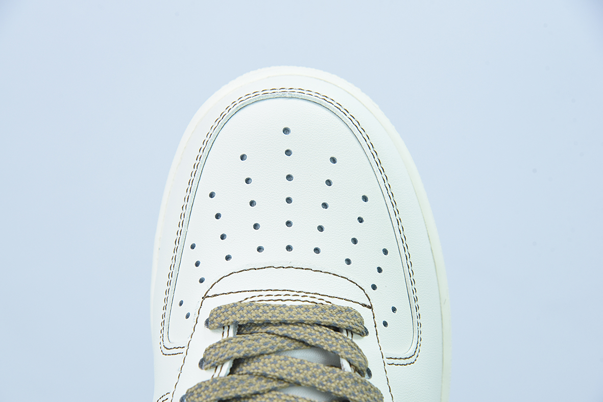 Nike Air Force 1 Low 米棕线 3M 满天星空军一号低帮运动鞋  货号：315122-808
