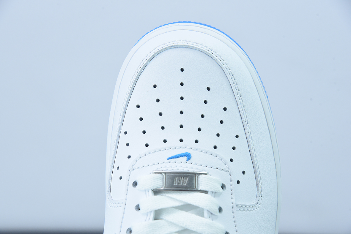 K05L3 纯原Nike Air Force 1’07 LV8" White/UNC"空军一号经典白北卡蓝”慢跑鞋 货号:DR9867-101