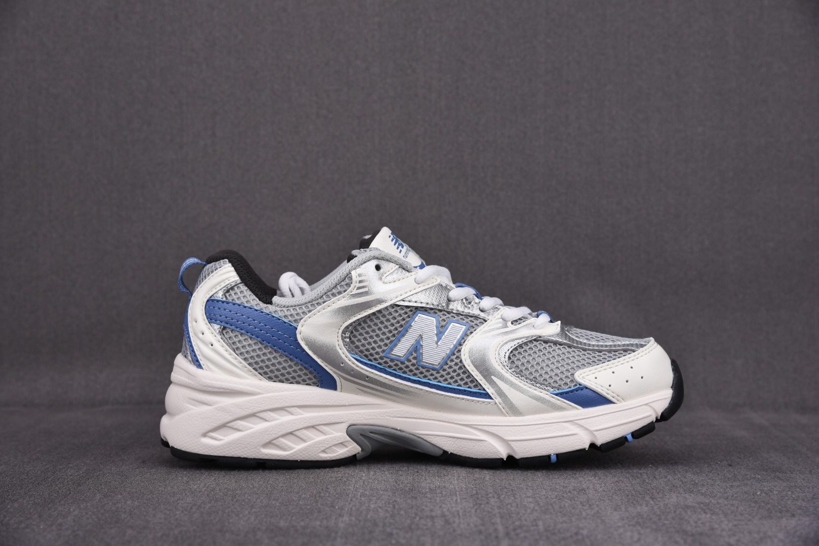 NB530钢蓝鞋码36-44总裁R版