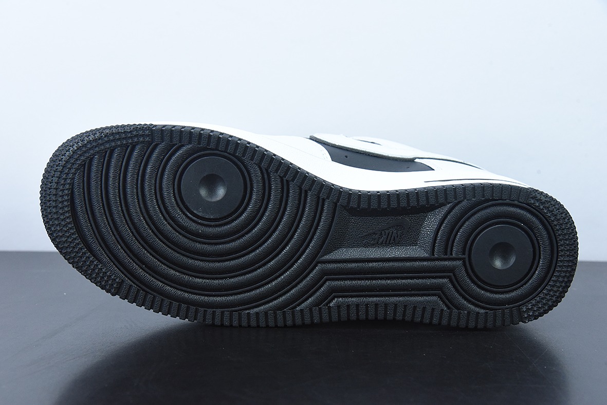 Nike Air Force 1 07 Low"喜茶HEYTEA"空军一号低皮革白黑炸毛喜茶低帮运动跑鞋货号:K08969-756