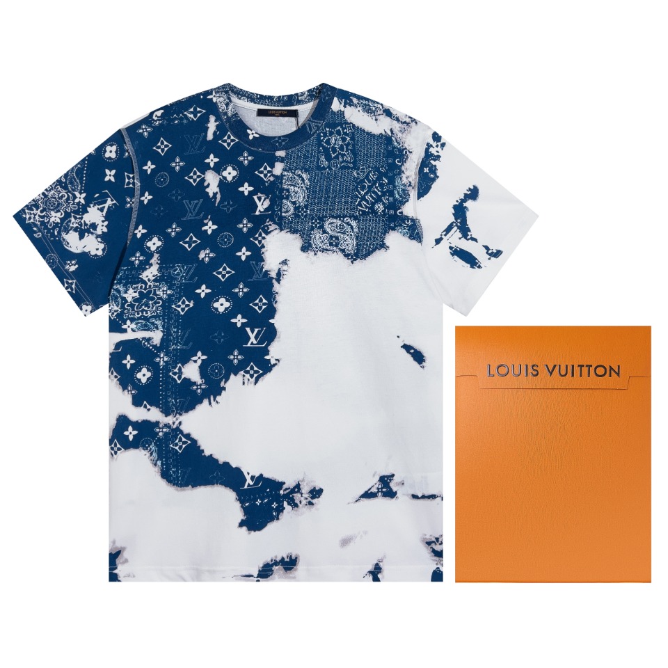 NO:128492,【18237】1V new style full of tie-dye Monogram scarf printed short-sleeved T-shirt, heavy industry pull-dyeing to show fading effect, customized high-quality hardware and accessories. Back printed metal logo leather brand, loose style, same style for men and women, sizes XSSML,, T-shirt,tees, t-shirt,alexander wang19860909【18237】1V 新款满身扎染Monogram丝巾印花短袖T恤,重工拔染展现褪色效果,定制高品质五金辅料.后背印花金属小logo皮牌,宽松版型 男女同款 尺码XSSML,,T-shirt,tees，t-shirt,alexander wang,Men's clothing