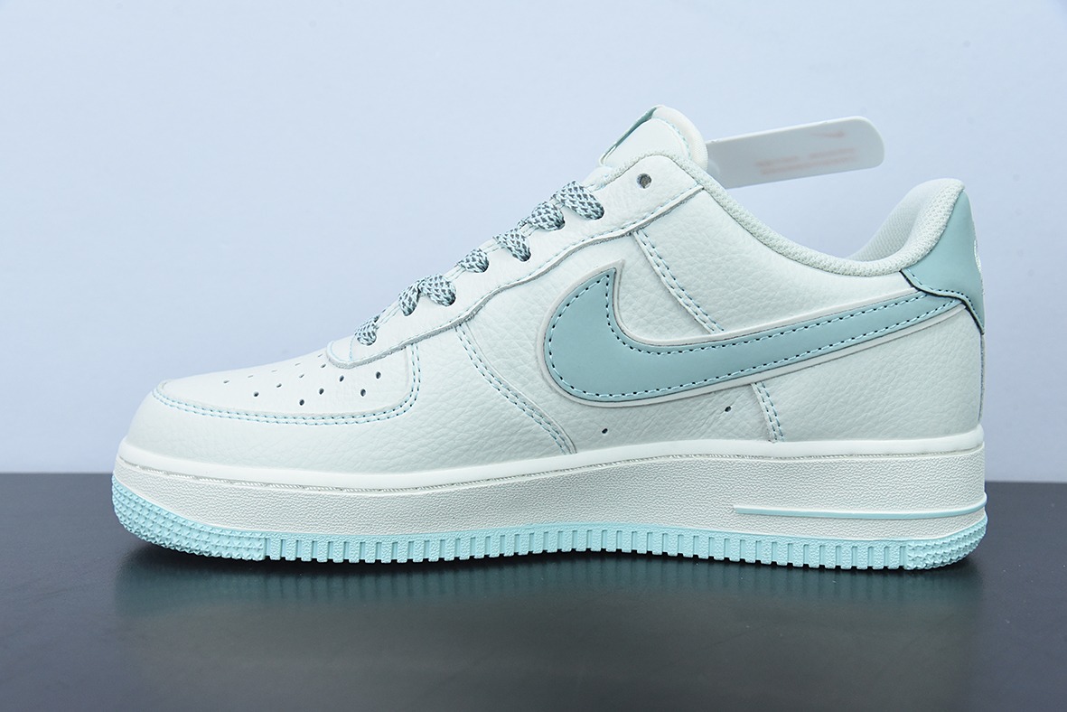 Nk Air Force 1'07 Low 天蓝色 空军一号满天星低帮休闲板鞋 货号TU6536-156