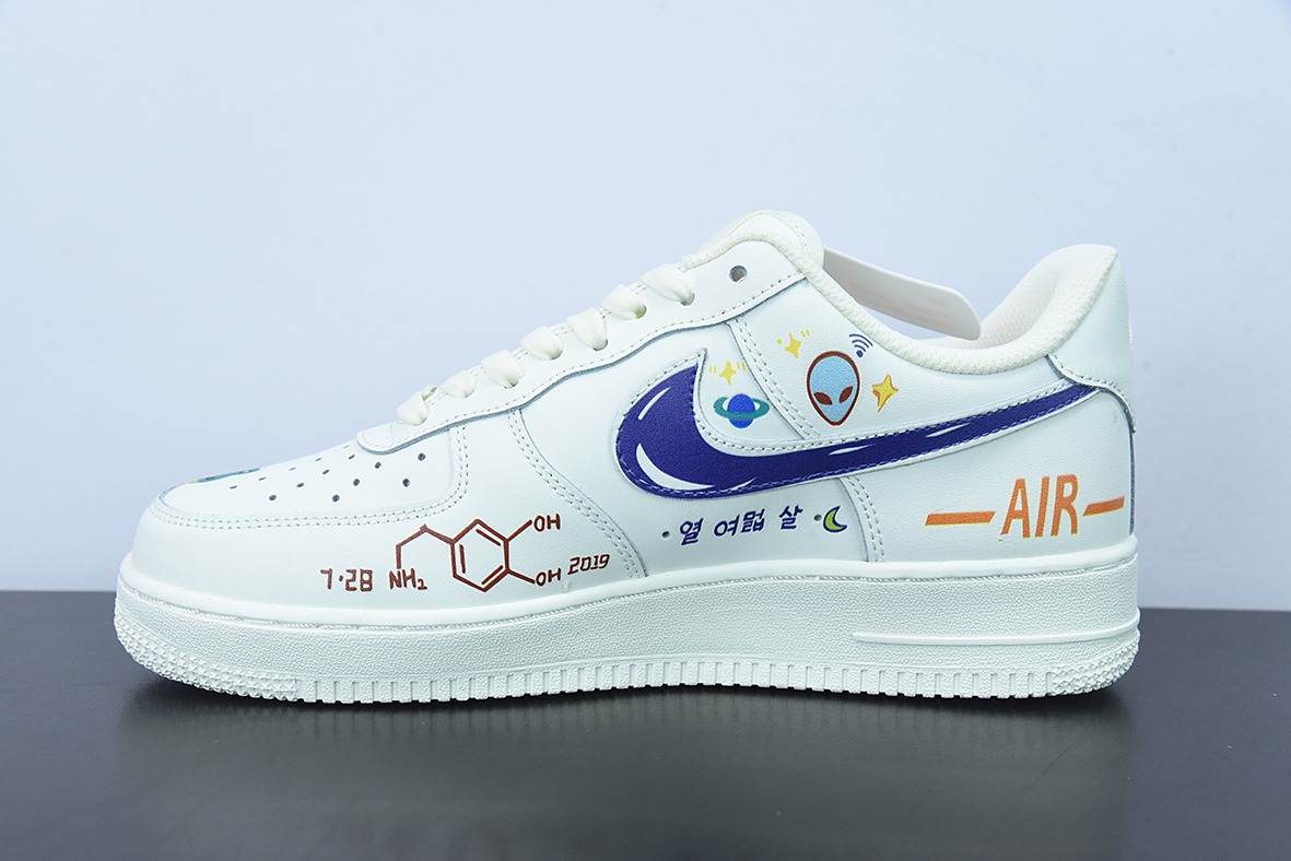 Nike Air Force 1 Low’07 彩虹涂鸦 空军一号低帮休闲板鞋货号：CW2288-333