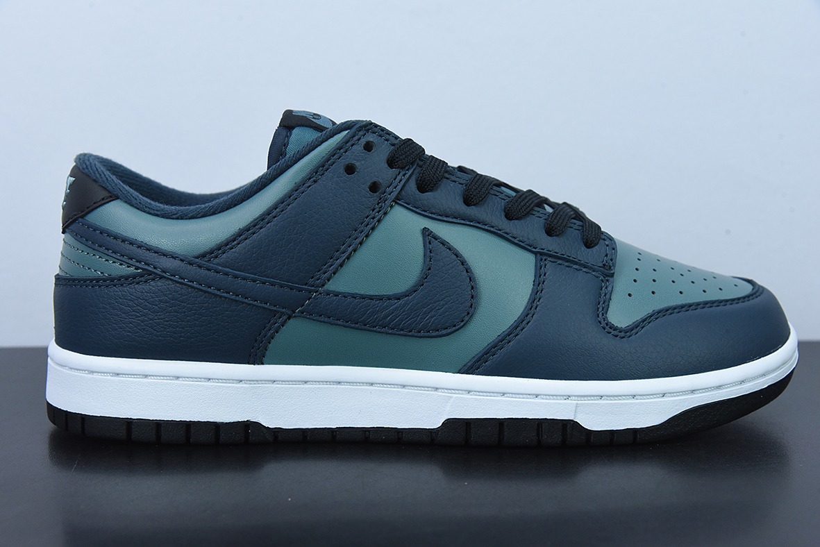 NK Dunk Low " Ocean" 墨水蓝低帮运动休闲板鞋 货号:DR9705-300