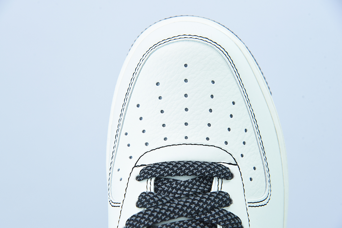 UNDEFEATED x Air Force 1´07"Beige/Black 3M"空军一号经典皮革米白黑五杠3M反光”低帮 货号:HL5263-896