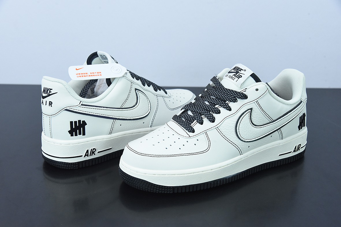 UNDEFEATED x Air Force 1´07"Beige/Black 3M"空军一号经典皮革米白黑五杠3M反光”低帮 货号:HL5263-896