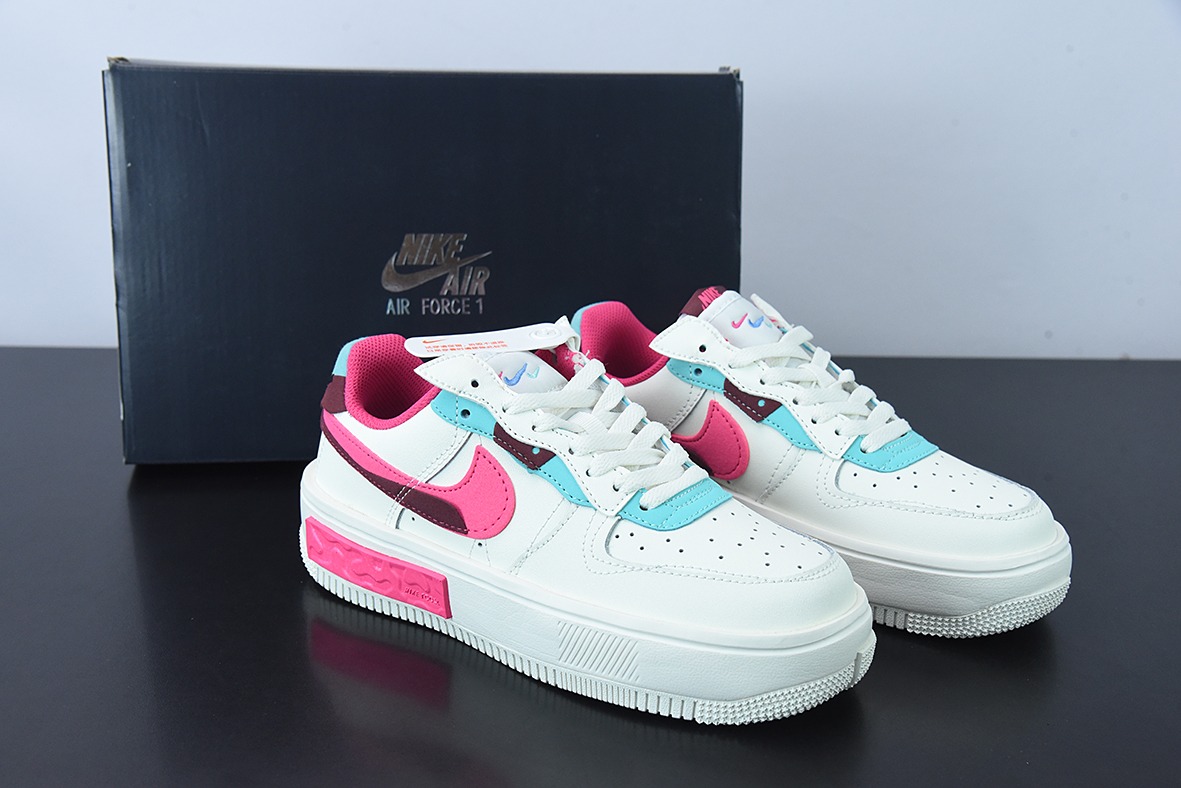 Nike Air Force 1 AF1 空军一号/低帮 白蓝红 解构货号：DO6146-101