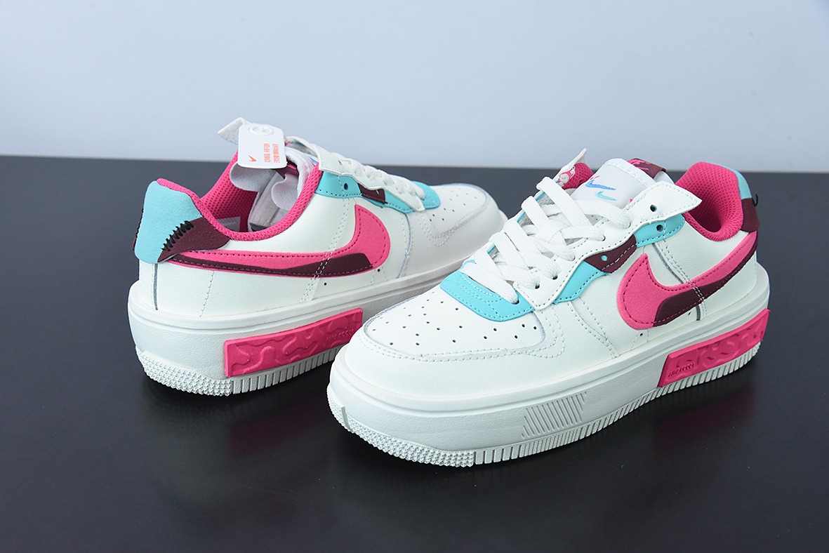 Nike Air Force 1 AF1 空军一号/低帮 白蓝红 解构货号：DO6146-101