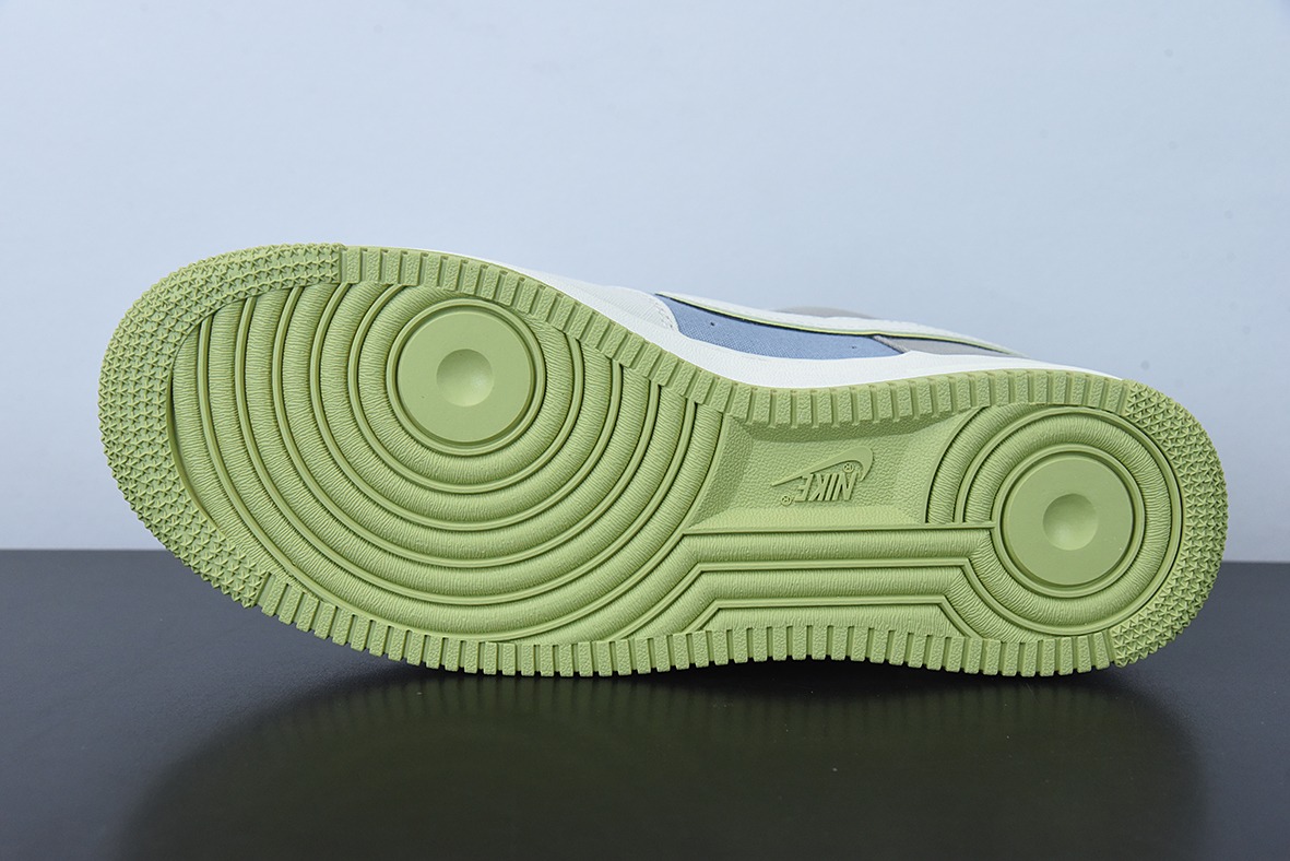 NK Air Force 1 '07 蓝绿布面空军一号低帮休闲板鞋 Size：DG2296-025