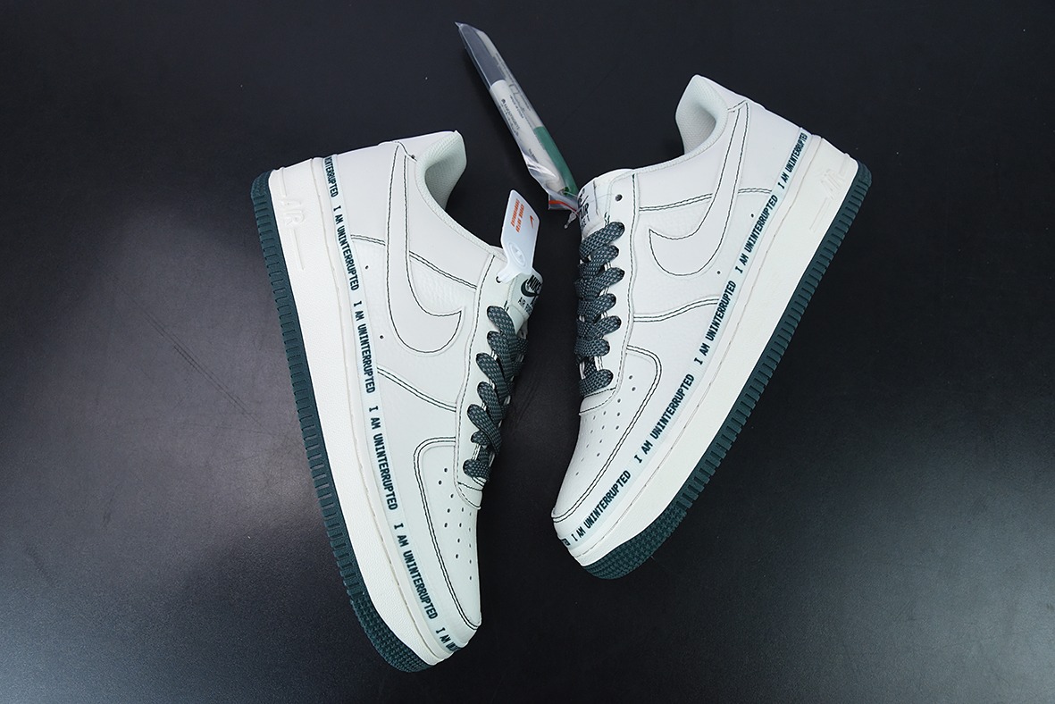 K09L3 纯原Uninterrupted x Air Force 1 "MORE THAN"“白绿签名涂鸦3M”低帮运动鞋 货号:UI8969-639