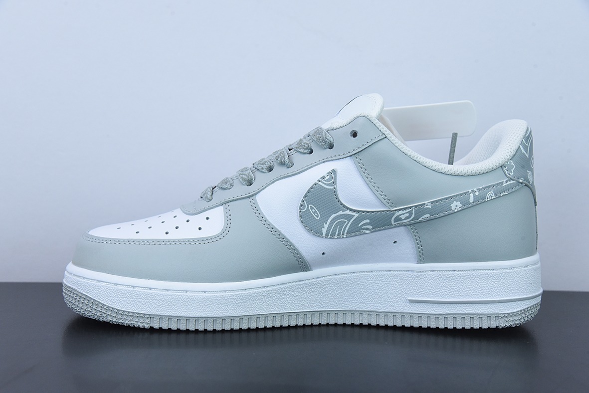 Nike Air Force 1 Low ’07 灰白腰果花 配色 空军一号低帮货号：XM6321-736