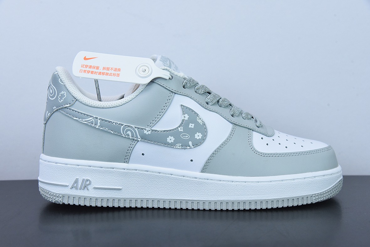 Nike Air Force 1 Low ’07 灰白腰果花 配色 空军一号低帮货号：XM6321-736