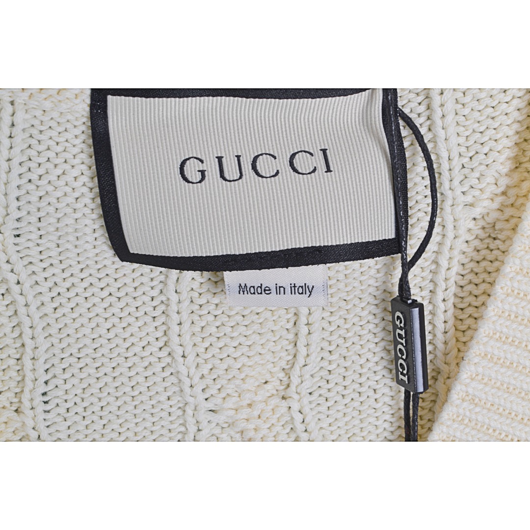 GUCCI/ V-neck cable-knit vest Size: SML This V-neck cable-knit vest has classic red and green webbing details on the hem