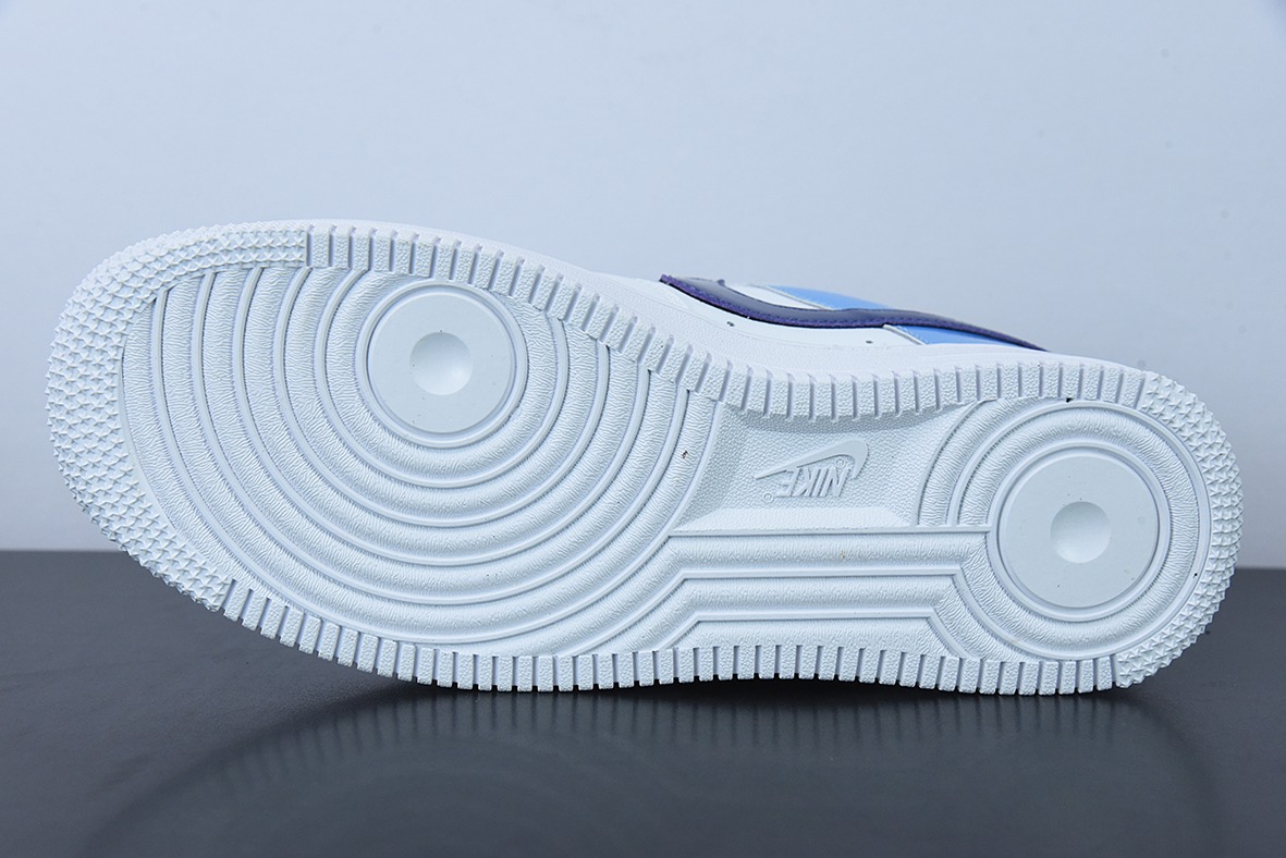 耐克Nike Air Force 1’07 Low"White/University Blue/Purple"空军一号经典 拼接白北卡蓝深紫钩”低帮运动 货号:DJ9942-400