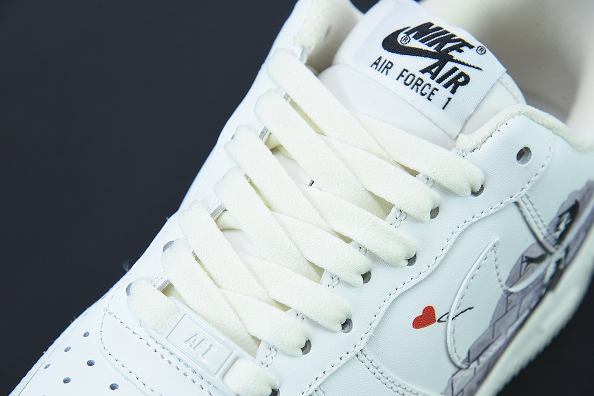 NK Air Force 1 Low ’07 情人节爱心配色 空军一号低帮休闲板鞋货号：LZ5988-505