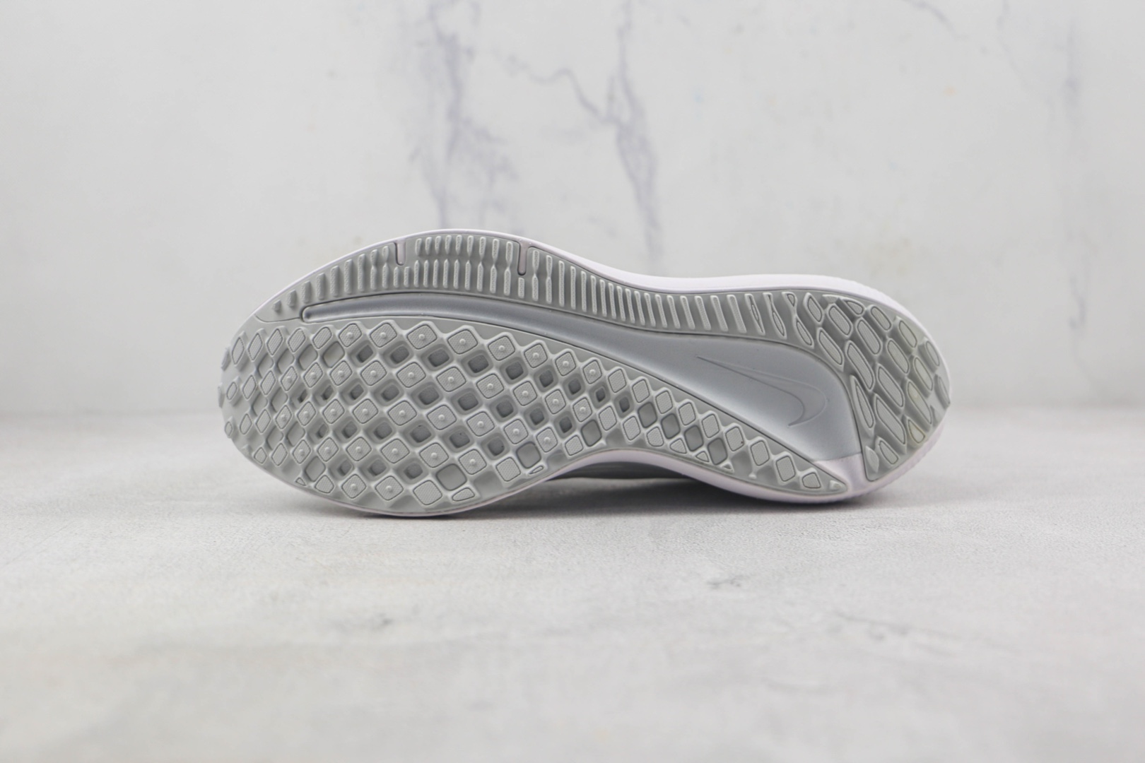 Nike Zoom Winflo 9 White/Grey Running Shoes - Cushioned Comfort & Performance 5 o 1g93332ev1vmb1gt11j0r1irq1m6ucm