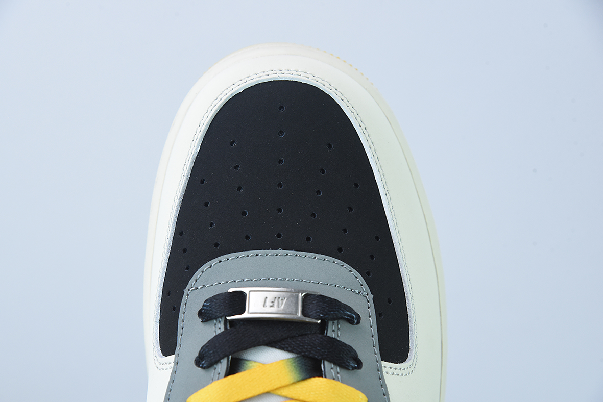 Nike Air Force 1 Low 笑脸双勾 空军一号低帮运动休闲板鞋货号：AF1234-004