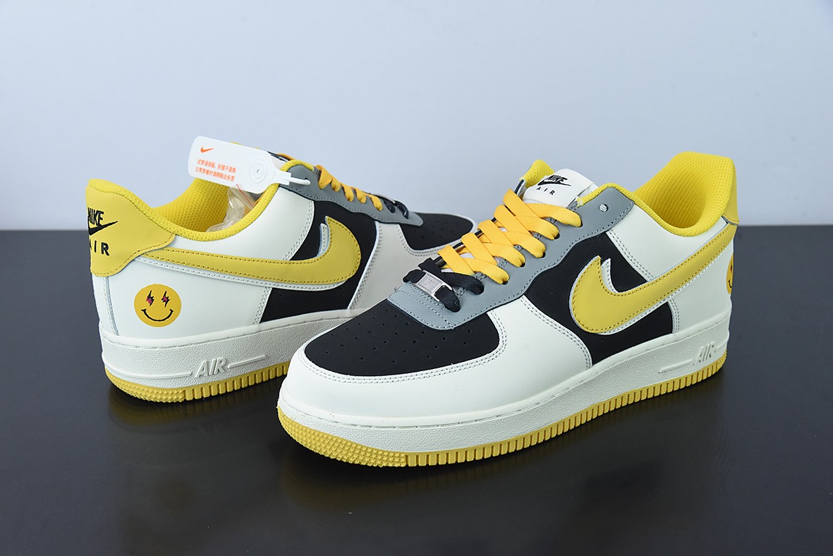Nike Air Force 1 Low 笑脸双勾 空军一号低帮运动休闲板鞋货号：AF1234-004