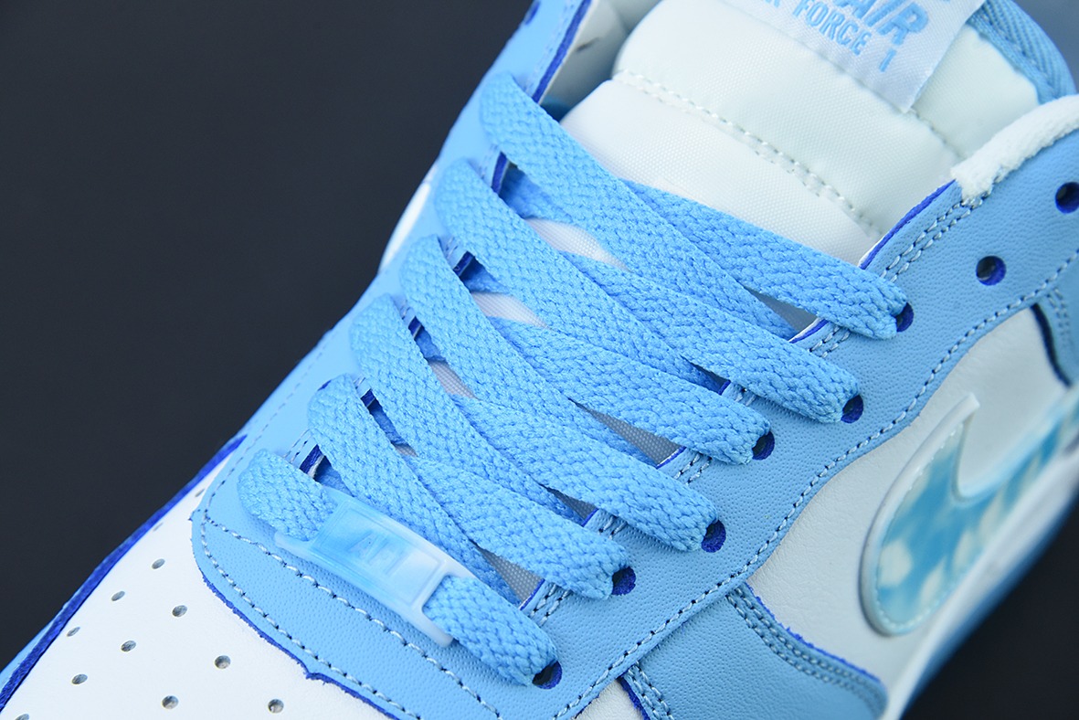 Nike Air Force 1 Low 蓝天白云 空军一号低帮运动休闲板鞋货号：DX2937-100