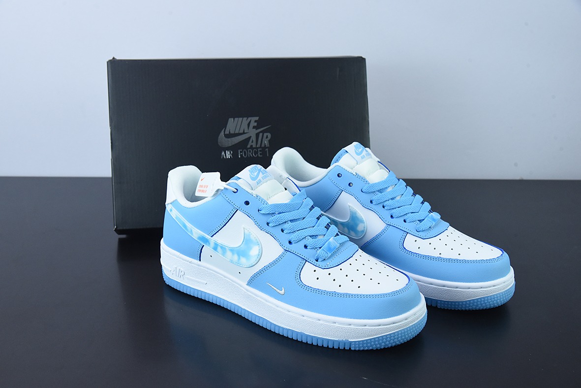 Nike Air Force 1 Low 蓝天白云 空军一号低帮运动休闲板鞋货号：DX2937-100
