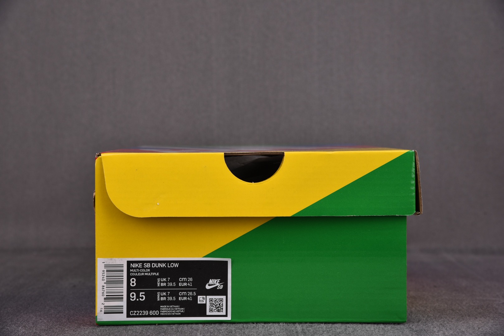 男码补货
Dunk彩色拼接 尺码：36-47.5

纯原版出品-SB Dunk Low What The