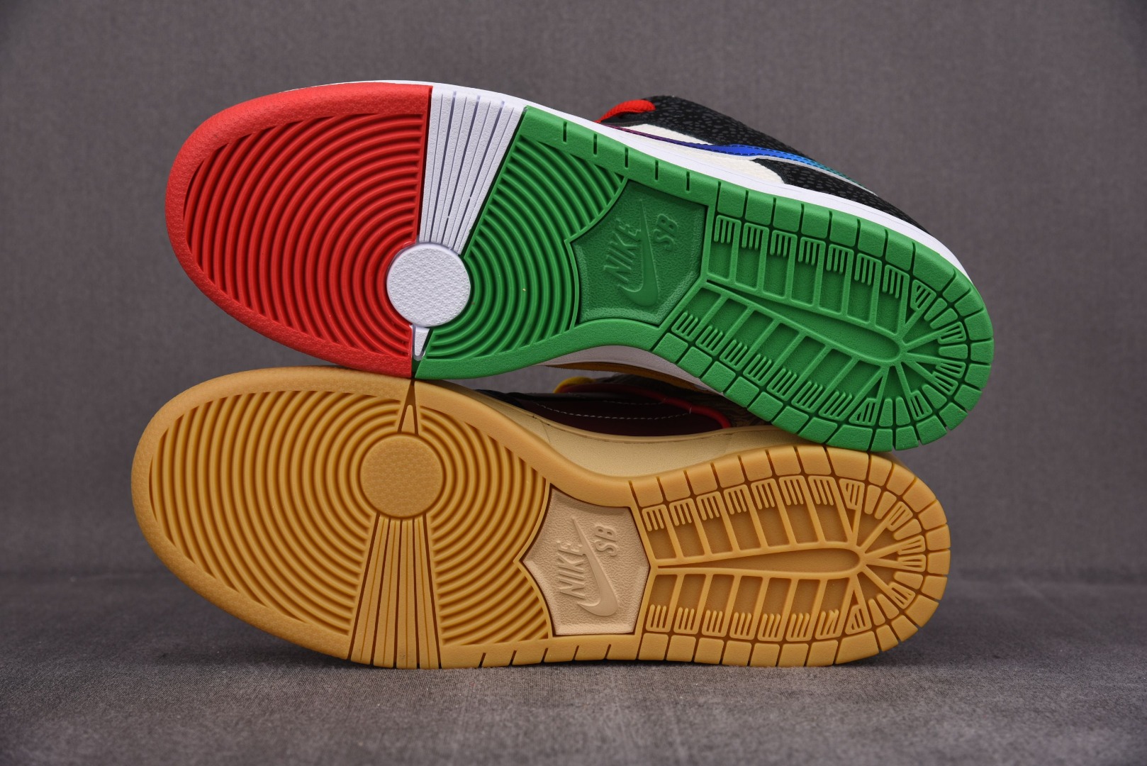 男码补货
Dunk彩色拼接 尺码：36-47.5

纯原版出品-SB Dunk Low What The