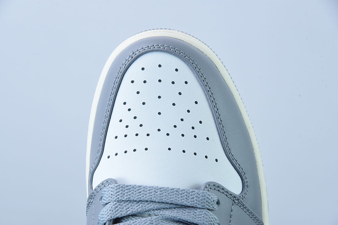 B0F9T3 Air Jordan 1 Low 灰白 氧化中底男女同款运动板鞋货号:553558-053