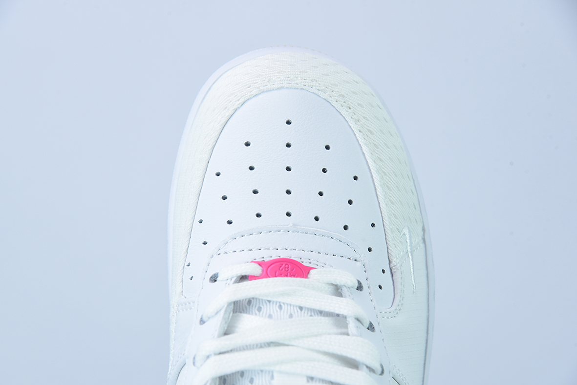 NK Air Force 1 Low 空军一号低帮百搭休闲运动板鞋 白粉拼接 货号：DX6061-111