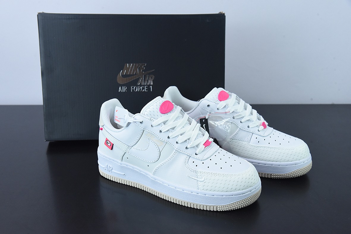 NK Air Force 1 Low 空军一号低帮百搭休闲运动板鞋 白粉拼接 货号：DX6061-111