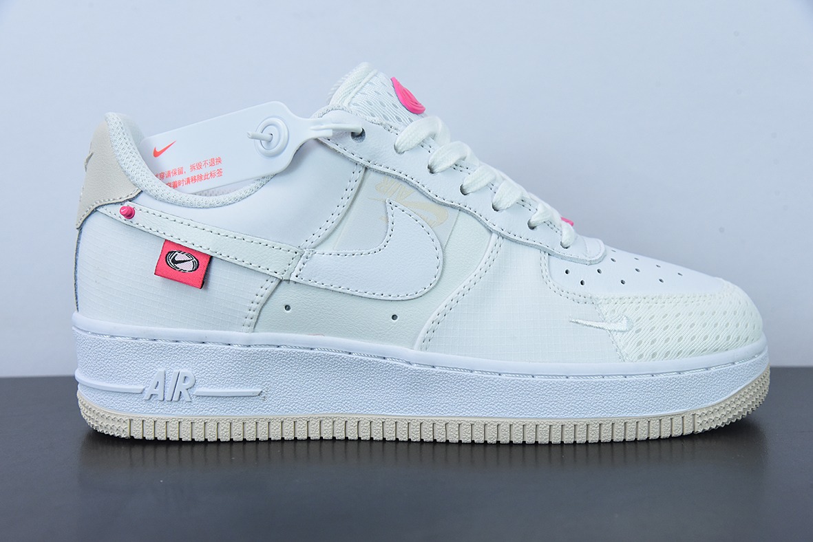 NK Air Force 1 Low 空军一号低帮百搭休闲运动板鞋 白粉拼接 货号：DX6061-111