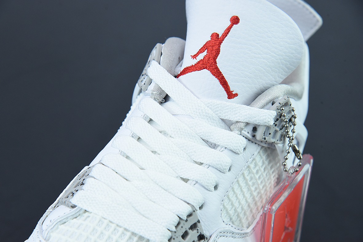 纯原 AJ4 白奥利奥 Air Jordan 4 “Tech White ” 男子文化篮球鞋货号：CT8527 100