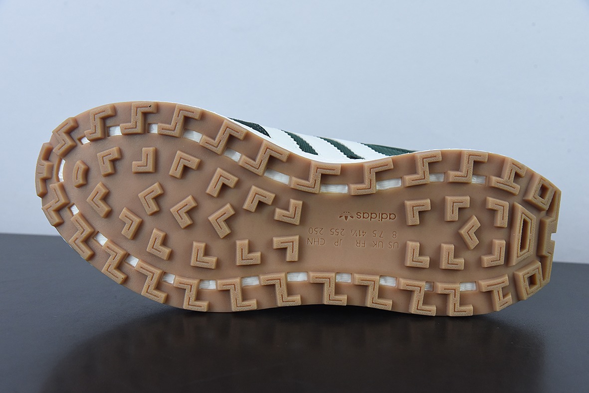 adidas Racing E5 Boost Prototype  速度轻盈复古系列 百搭透气运动慢跑鞋官方货号：GW6572