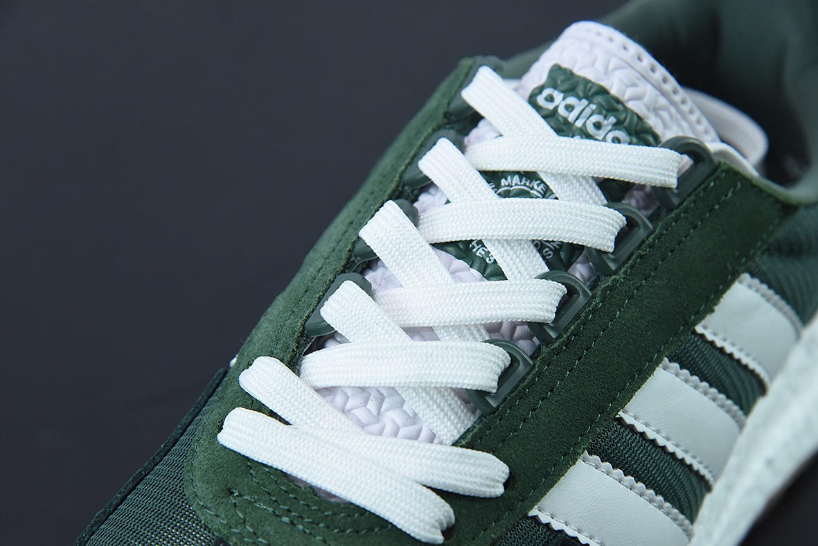 adidas Racing E5 Boost Prototype  速度轻盈复古系列 百搭透气运动慢跑鞋官方货号：GW6572