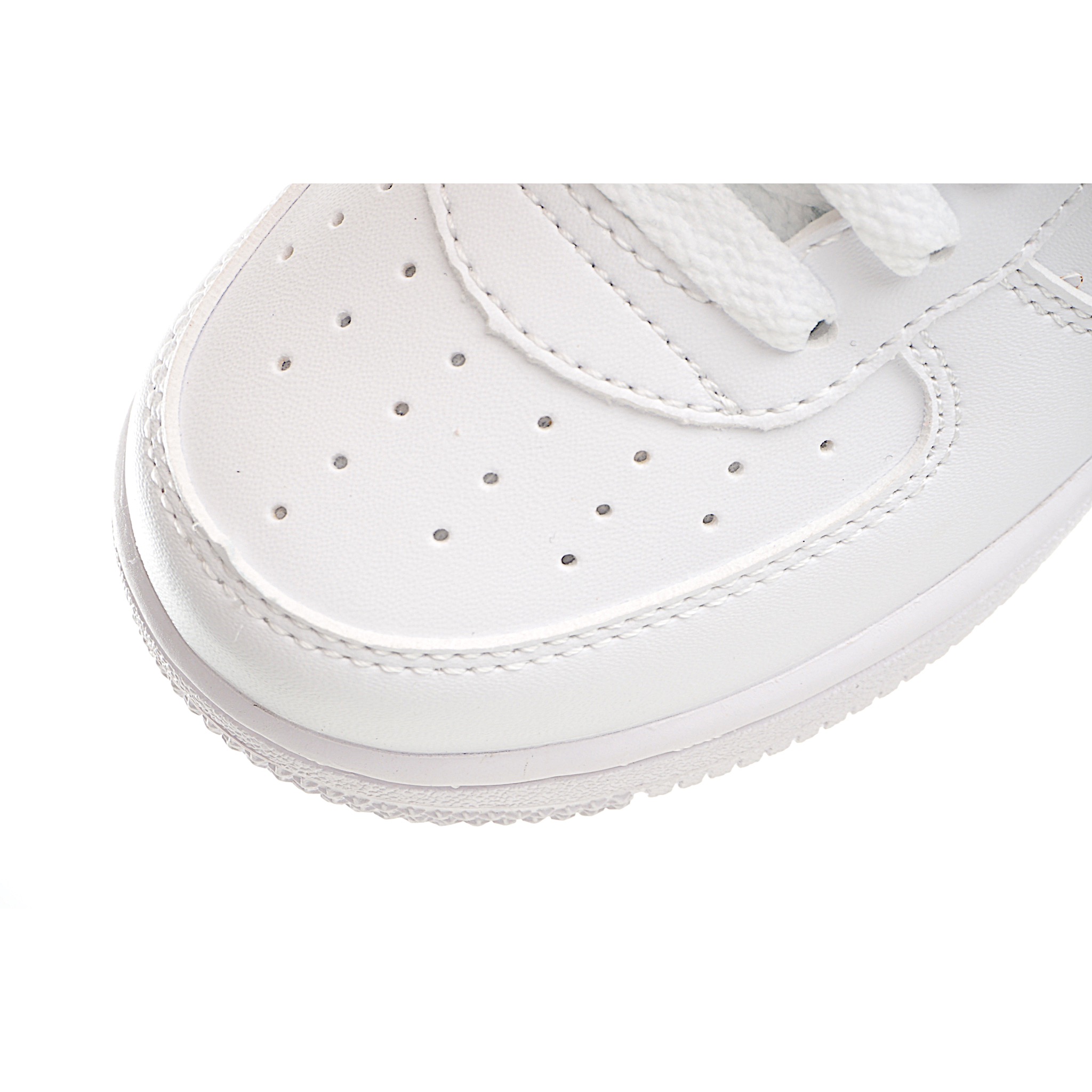 图片[7]-Nike Force 1 Low空军一号低帮儿童板鞋 Air Force 1于1982年推出，由Nike公 司的传奇设计师Bruce Kilgore设计，他摒弃了老旧的帆布鞋风格，突破性的使用内嵌式Air Sole气垫缓震系统，并将其与横跨复古与现代的外型结合，造就出风靡全球三十多年的Air Force 1,有了这个经典，您将获得耐用性，缓冲性和最佳的穿着舒适度。 货号：0100 尺码：22-37.5-选品中心