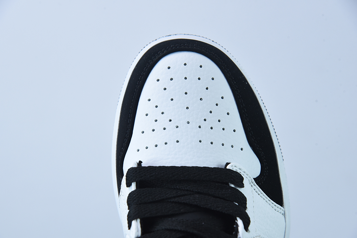 乔丹 Air Jordan 1 Low AJ1 乔1黑白熊猫 低帮休闲板鞋 货号：553560-101