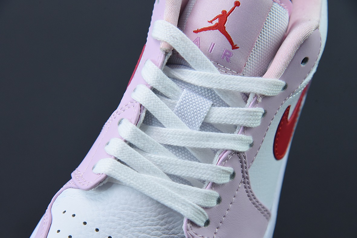 NK  Air Jordan1 Low AJ1乔丹一代低帮白粉红勾女款低帮板鞋 货号：DR0758-170