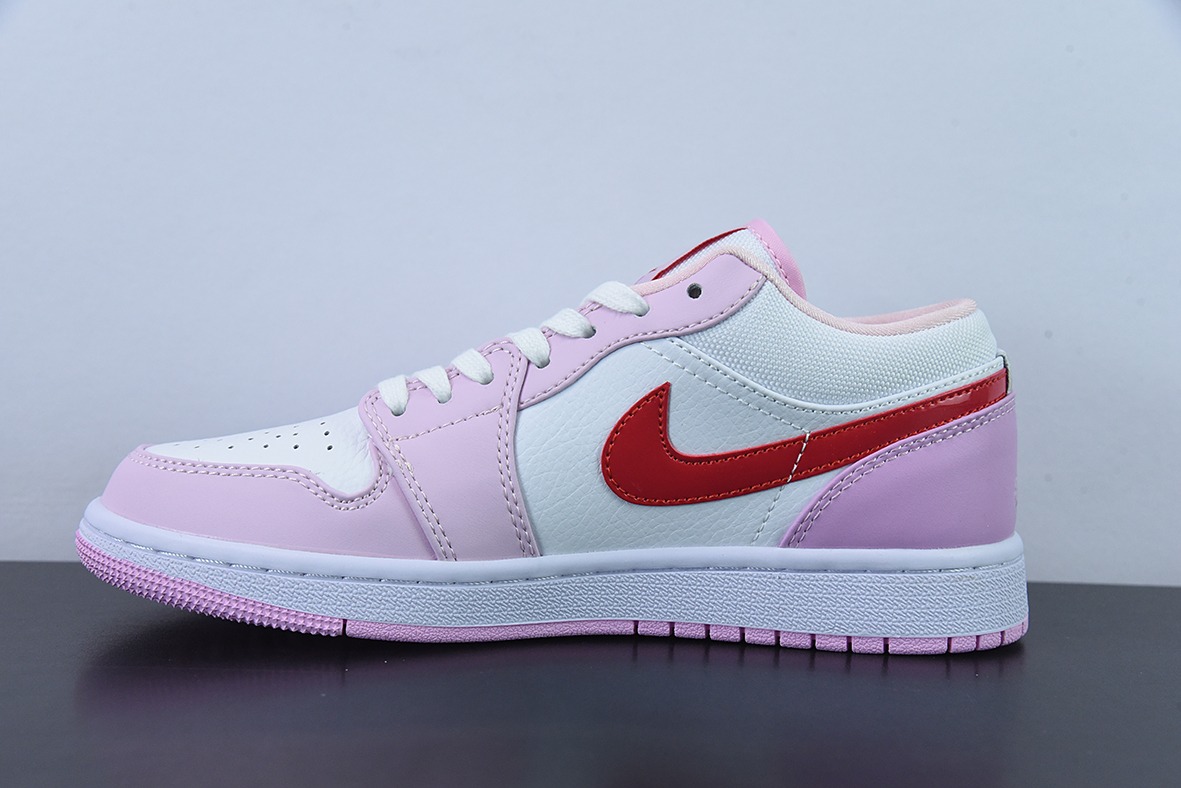NK  Air Jordan1 Low AJ1乔丹一代低帮白粉红勾女款低帮板鞋 货号：DR0758-170