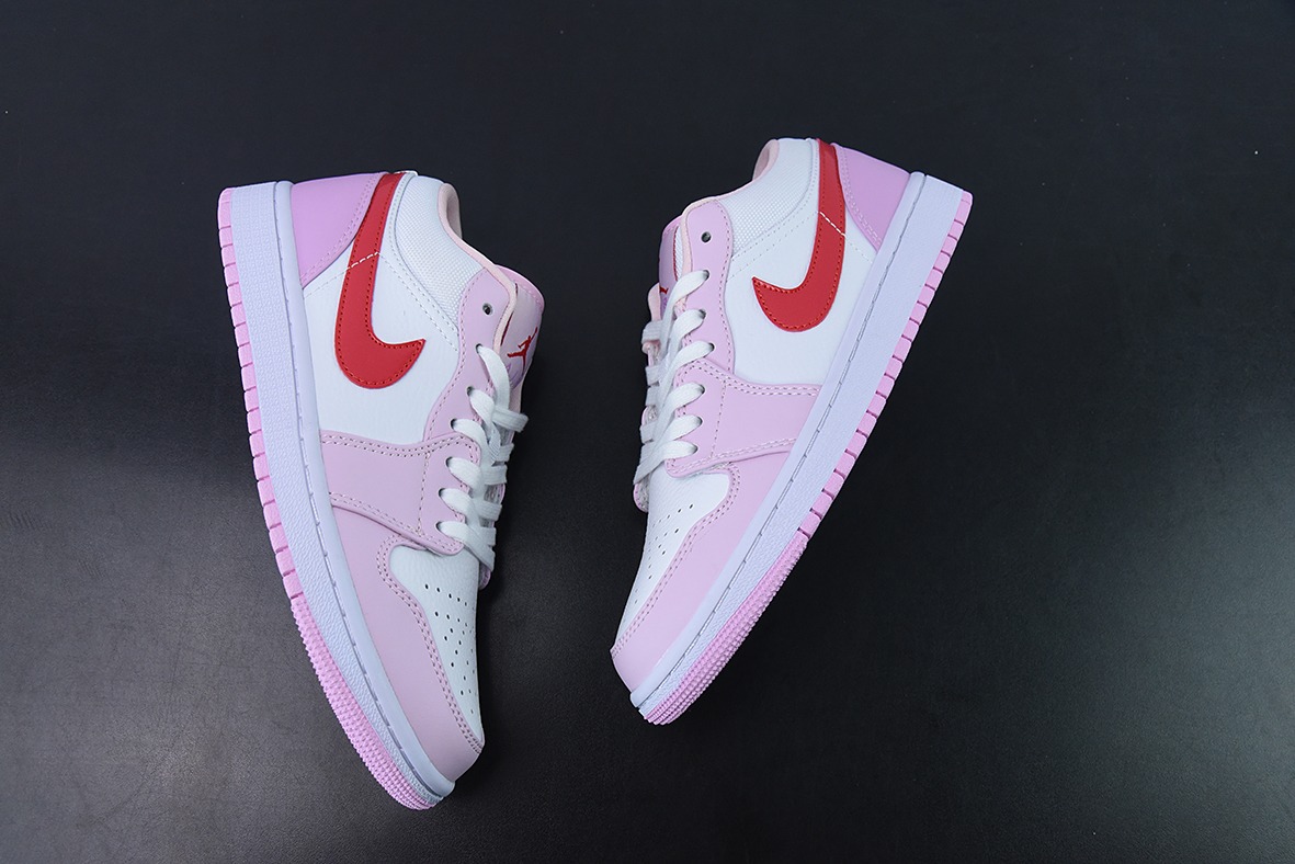 NK  Air Jordan1 Low AJ1乔丹一代低帮白粉红勾女款低帮板鞋 货号：DR0758-170