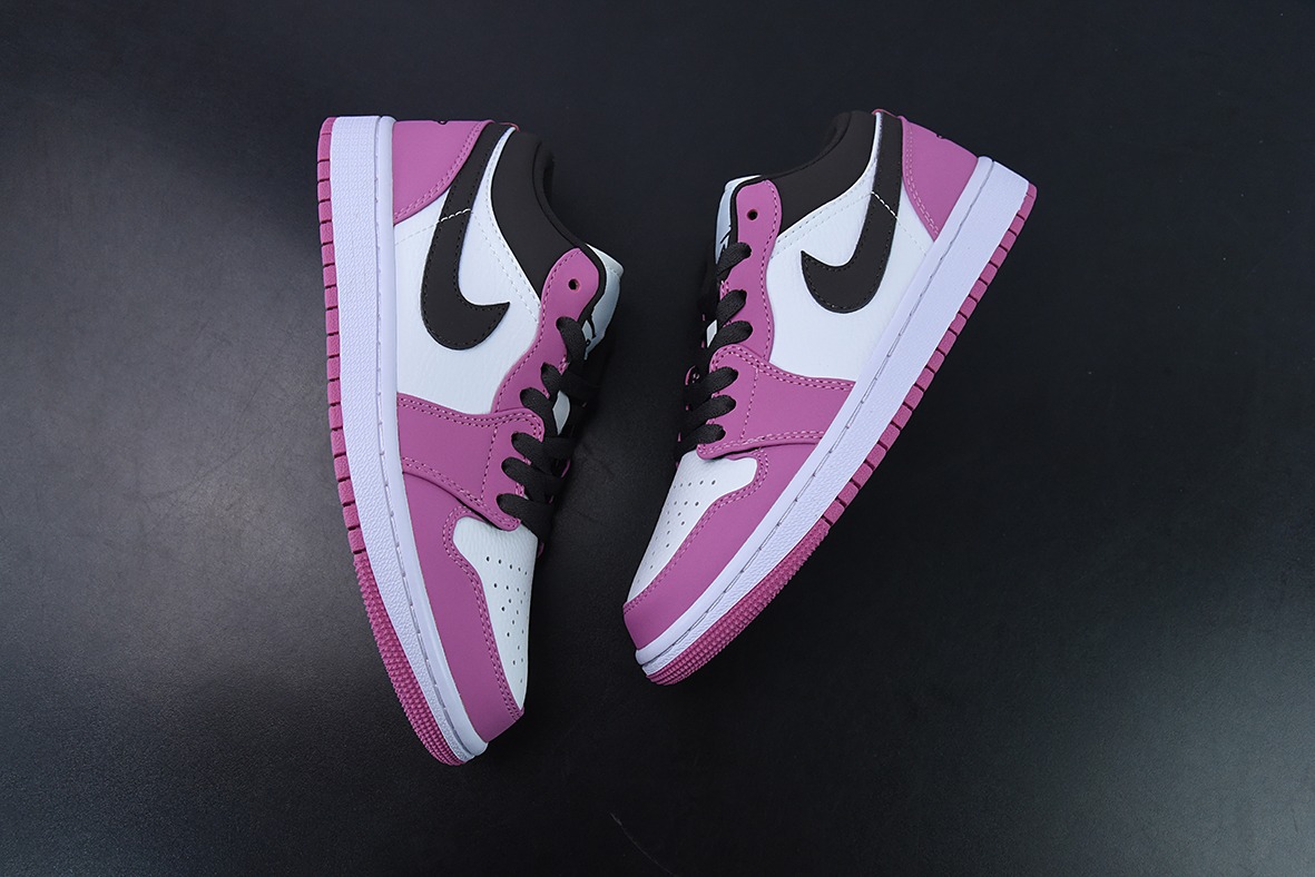 NK Air Jordan 1 Low AJ1 乔1白粉黑勾 低帮休闲板鞋  货号：DC1767-160