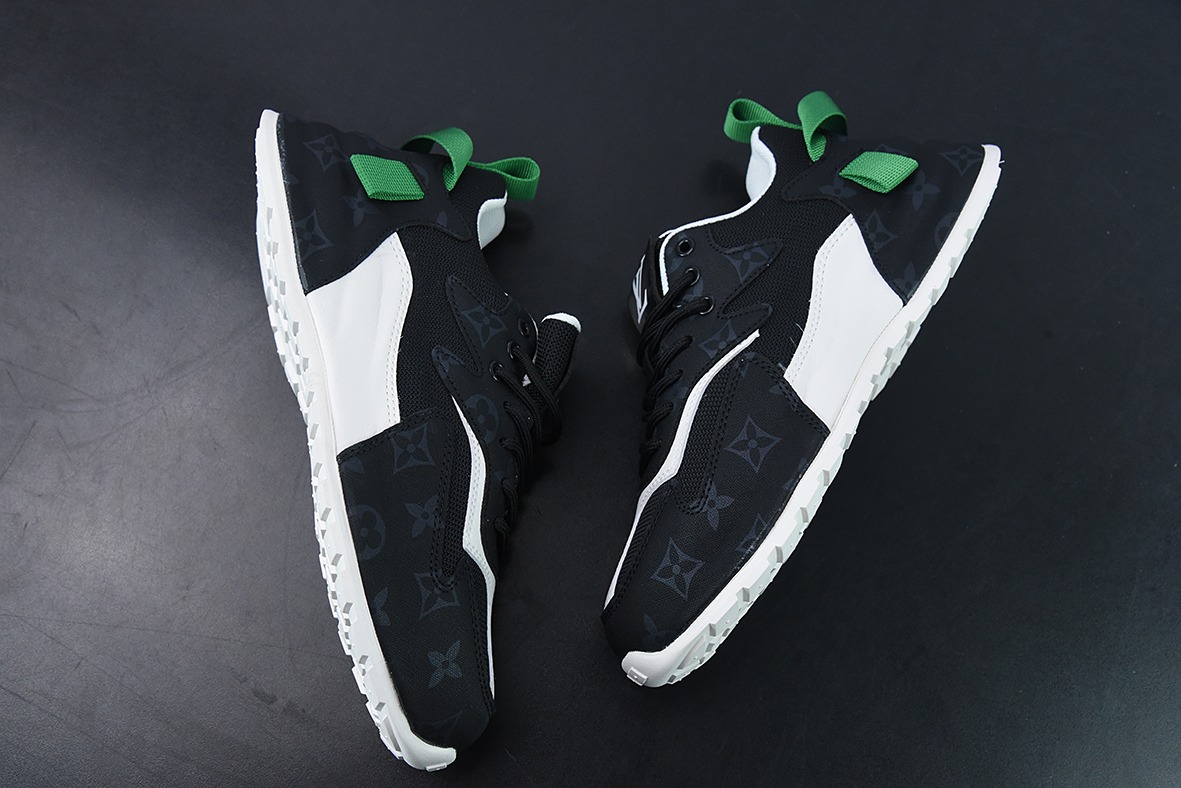 LV/路易威登 2021ss早春新款 LV Trainer 最新配色运动鞋