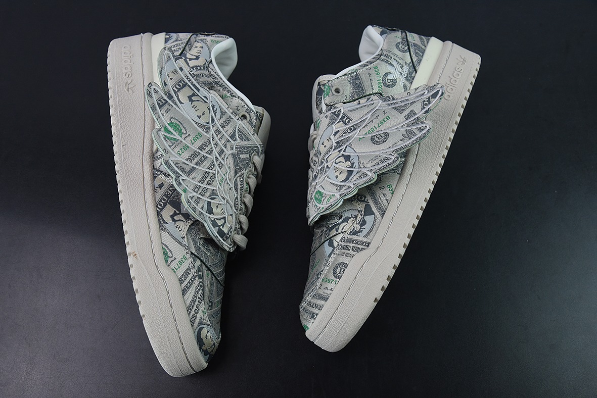 阿迪达斯/adidas Forum Low JS 联名 米绿色满印纸钞翅膀低帮板鞋  货号：GX6393YF