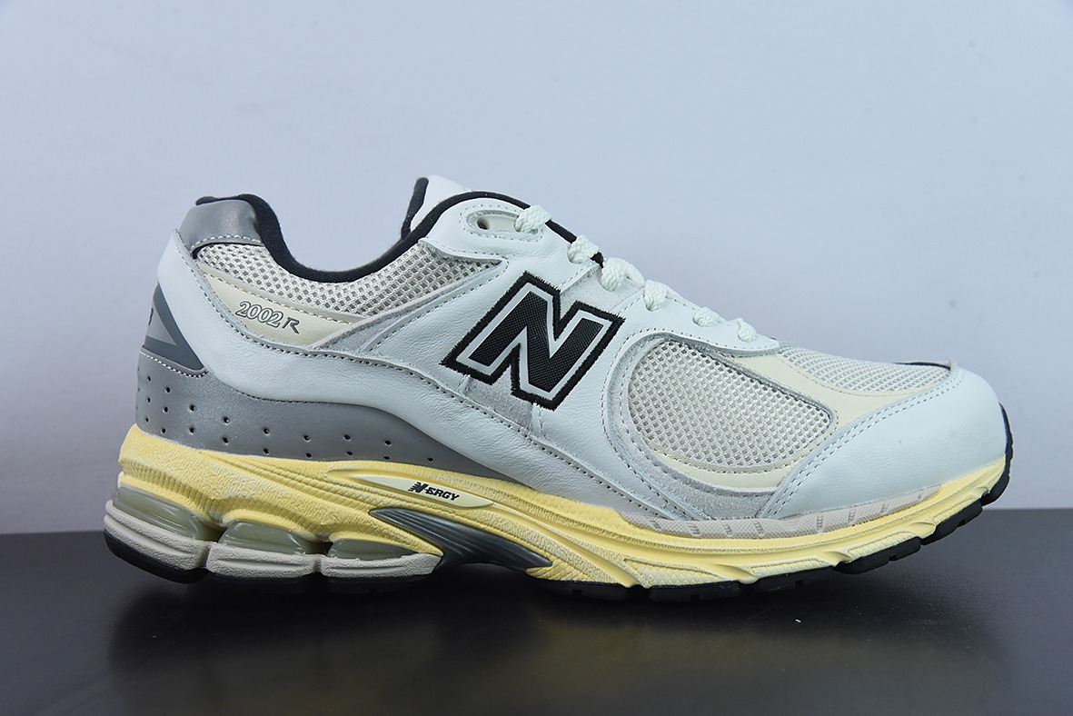 This is neverthat x New Balance 新百伦 ML2002RT 联名款复古休闲跑步鞋