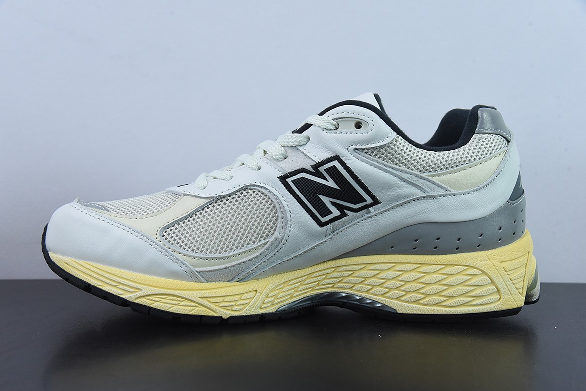 This is neverthat x New Balance 新百伦 ML2002RT 联名款复古休闲跑步鞋