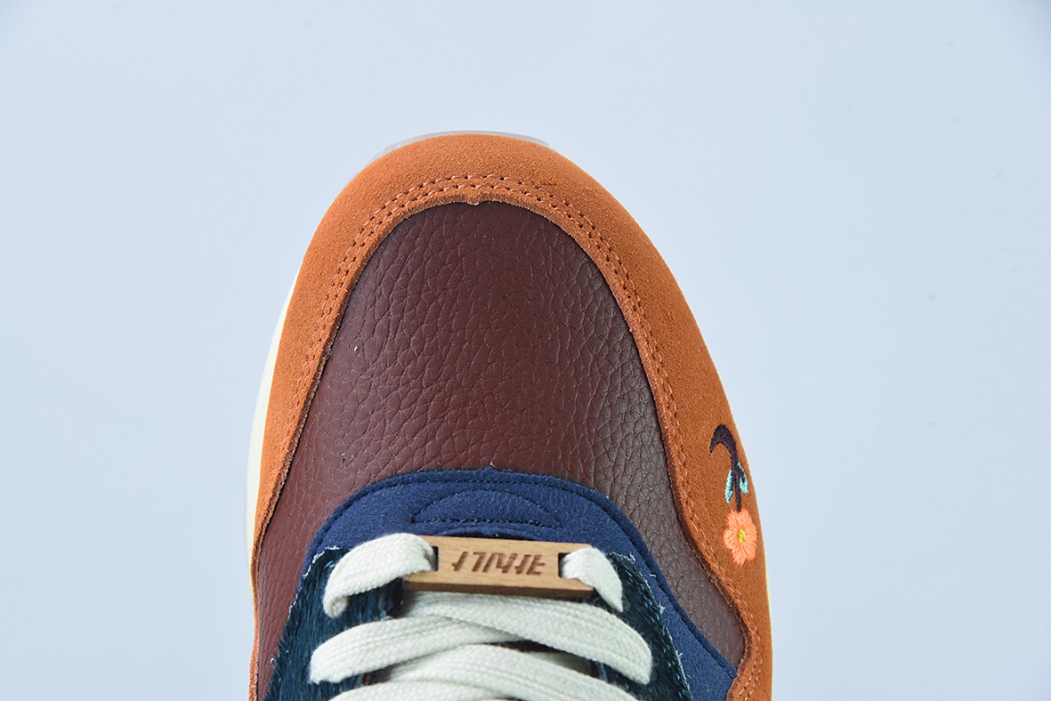 Nike Air Max 1 SP "Won-Ang" 复古休闲跑步鞋 棕蓝鸳鸯 货号：DQ8475-800