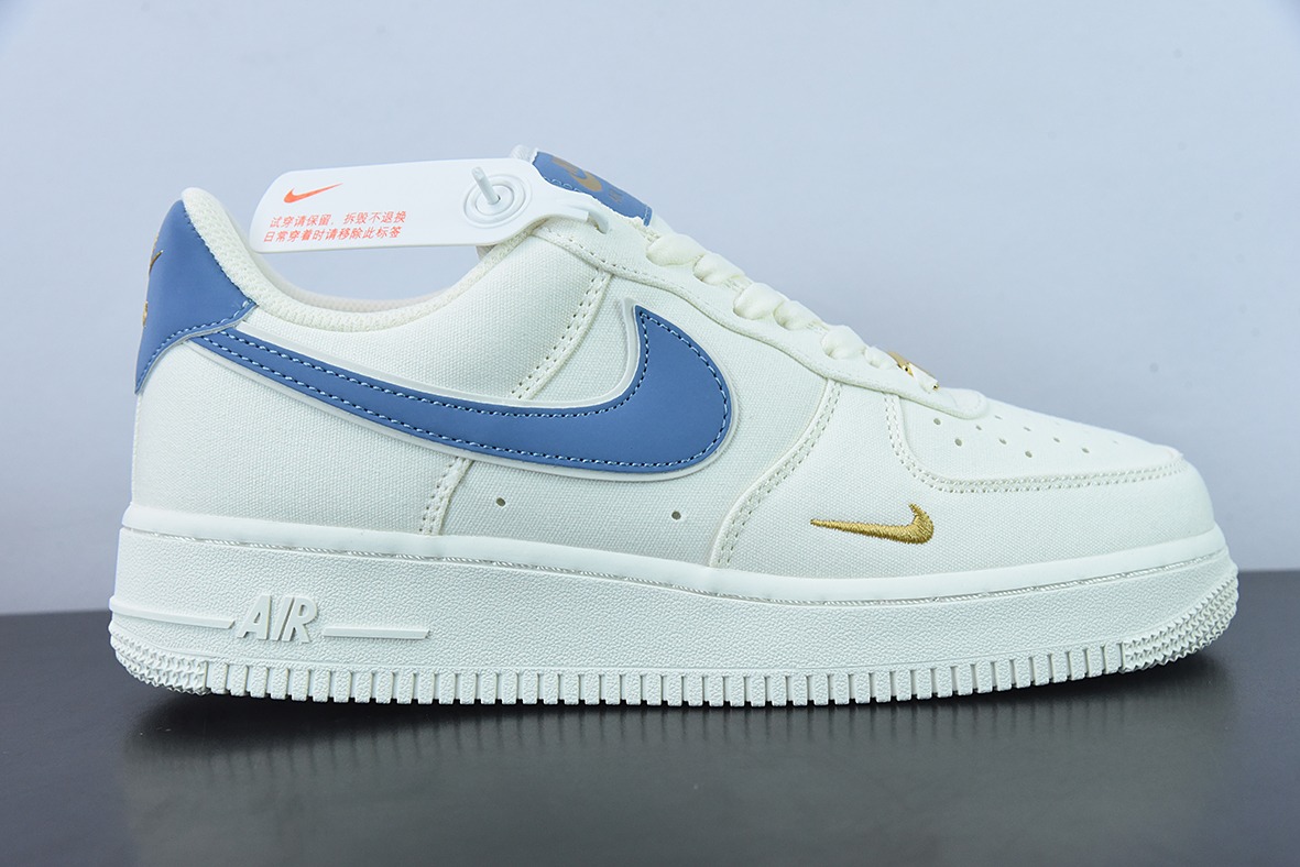 Air Force 1 '07 Low 白蓝金帆布 空军一号低帮运动鞋 货号：MN5696 209