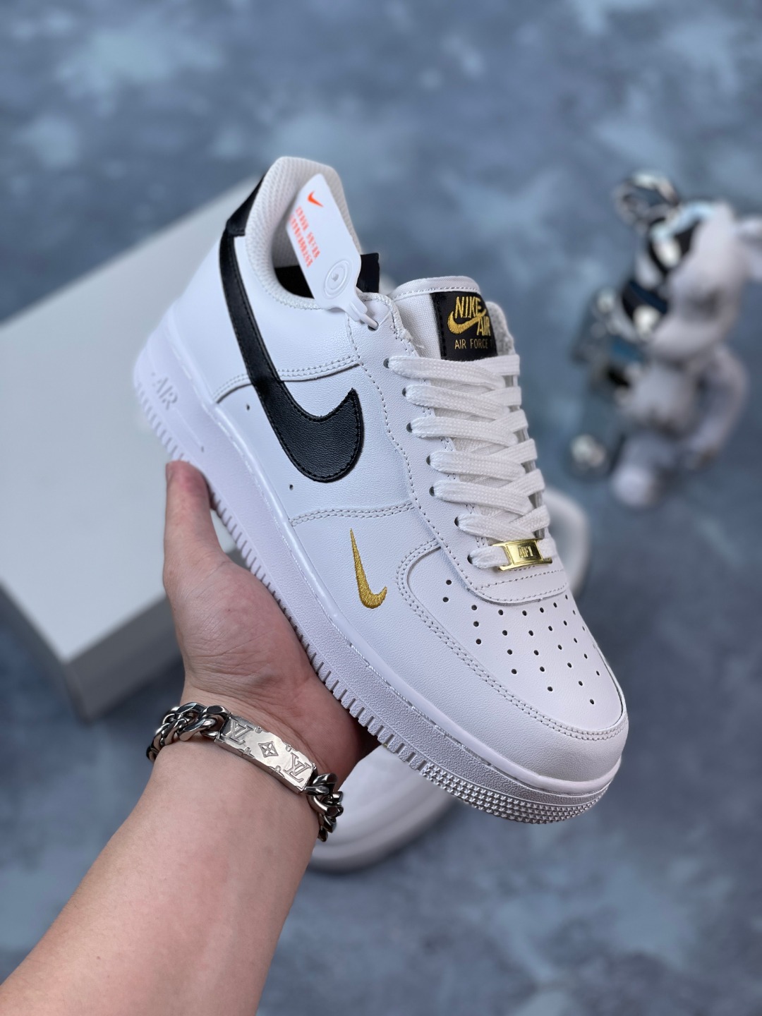 Nike Air Force Low "First Use" blanco platino mini swoosh Air Force 1 low top casual skate shoes, nivel origi…