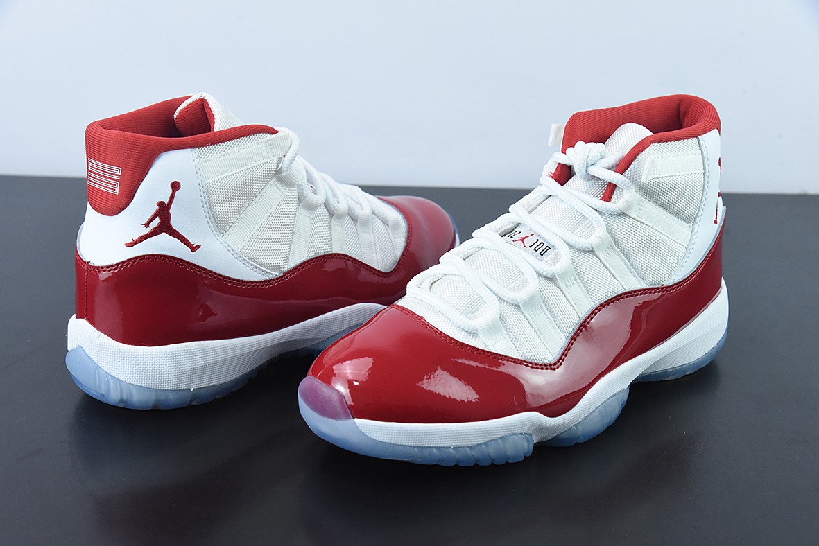 Air Jordan 11 Retro " Cherry " AJ11乔11 白红男士高帮运动鞋  货号：CT8012-116