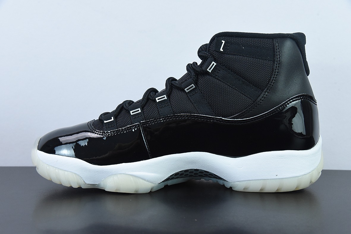 Air Jordan 11 AJ11 乔丹11代高帮篮球鞋/大魔王2.0黑银 货号： 378037-011