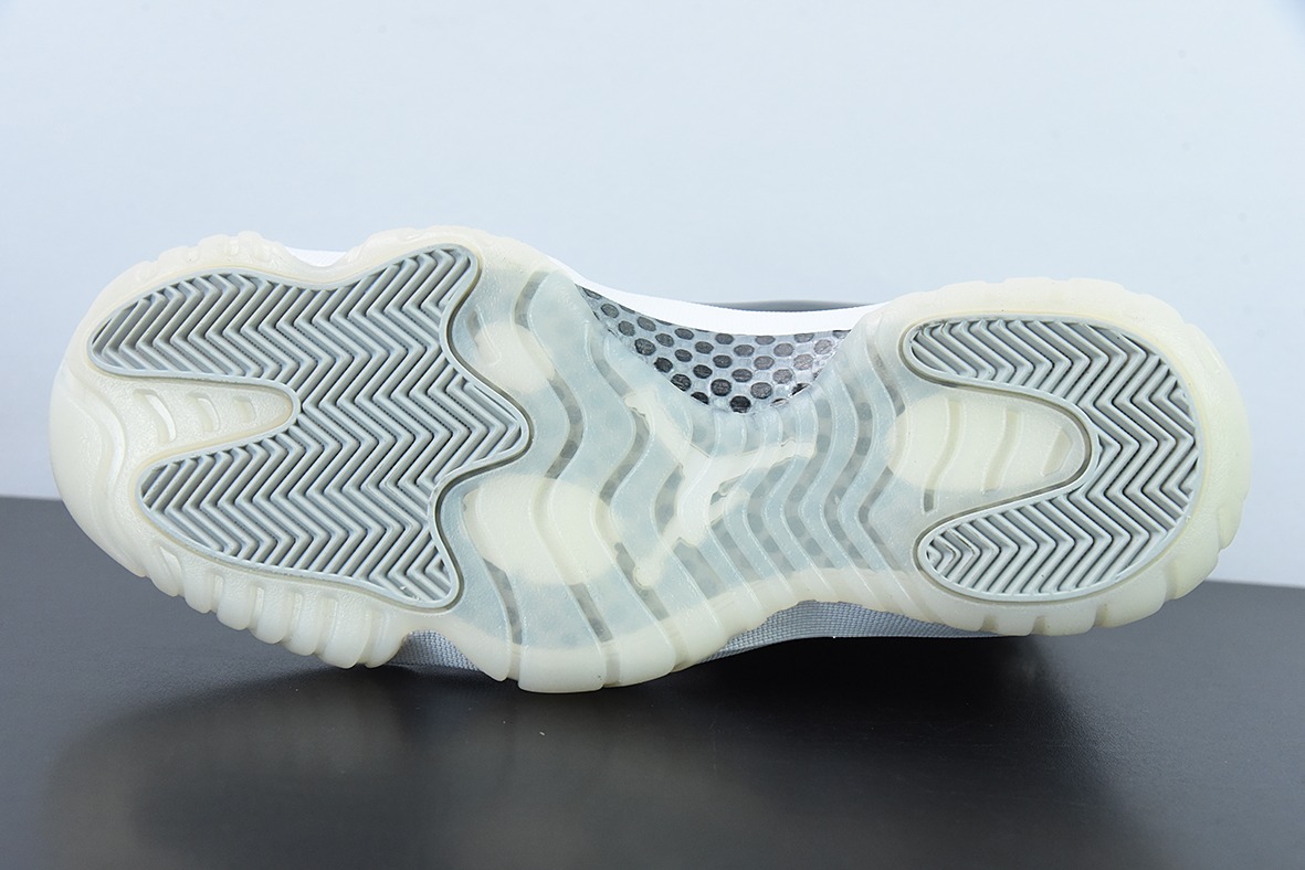 Air Jordan 11 AJ11 乔丹11代高帮篮球鞋/大魔王2.0黑银 货号： 378037-011